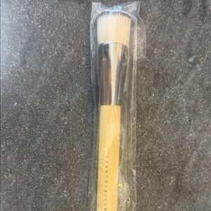 Chantecaille Buff and Blur Makeup Brush